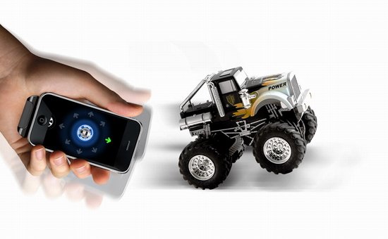 用蘋果操縱Dexim重力感應遙控車  