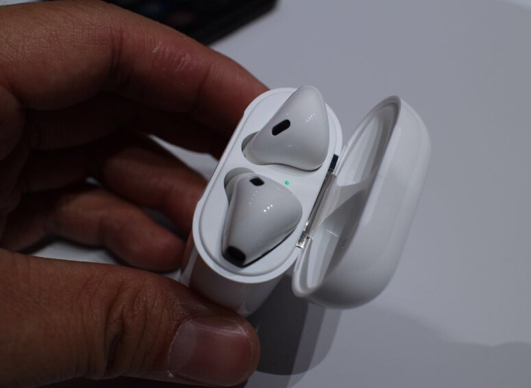 蘋果無線耳機AirPods圖集  &nbsp