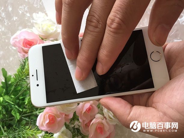 iPhone7怎麼貼膜?自己動手為iPhone7貼膜教程