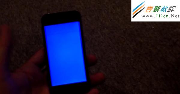 iPhone 5S遭遇藍屏死機!