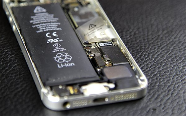 如何更換蘋果iPhone5電池?iPhone5換電池直播 如何更換蘋果iPhone5電池?iPhone5換電池直播