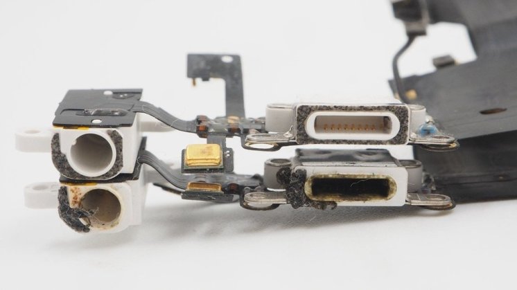 蘋果iPhone哪裡容易進灰?進灰有什麼危害? 蘋果iPhone哪裡容易進灰?進灰有什麼危害?