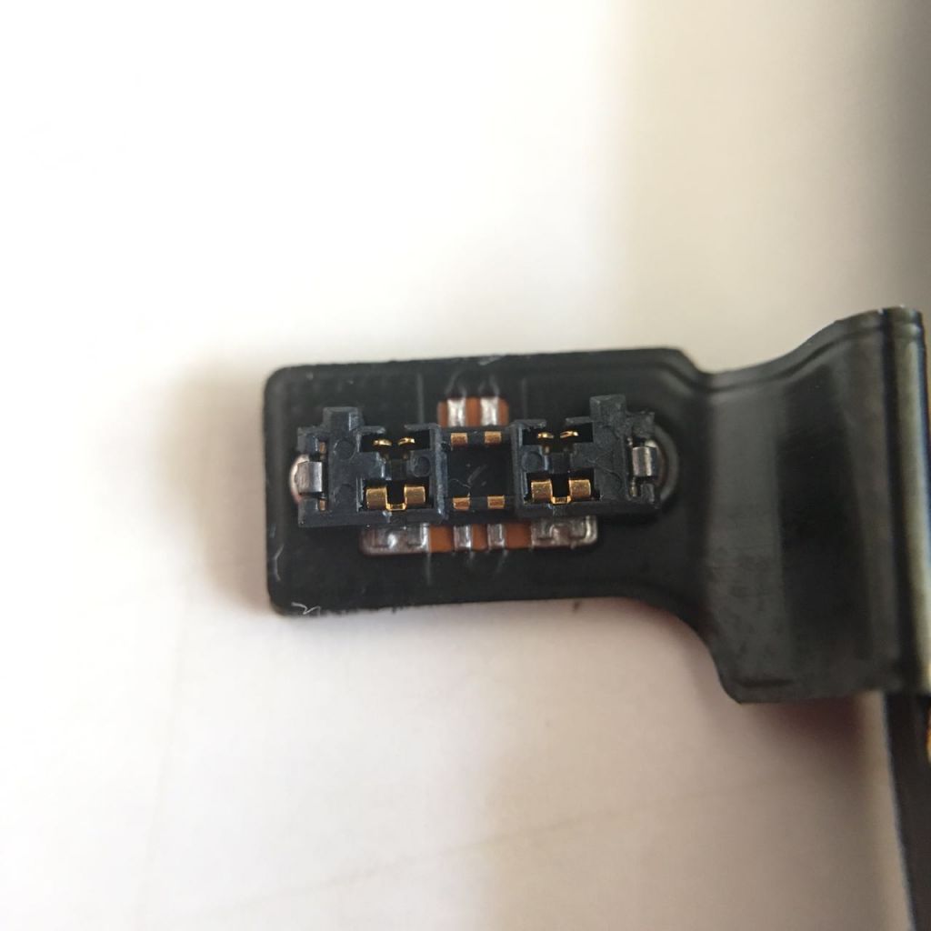 iPhone 5/6 原裝電池的簡單拆解教程 iPhone 5/6 原裝電池的簡單拆解教程