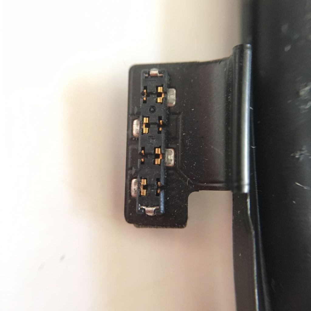 iPhone 5/6 原裝電池的簡單拆解教程 iPhone 5/6 原裝電池的簡單拆解教程