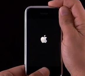 iPhone死機、白蘋果怎麼辦?解決辦法 iPhone死機、白蘋果怎麼辦?解決辦法