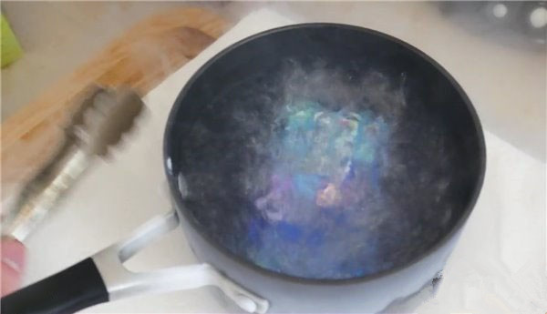 沸水液氮輪番虐iPhone6s 結局你肯定想不到 沸水液氮輪番虐iPhone6s 結局你肯定想不到