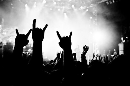 iOS9.1新增豎中指表情!但蘋果把它畫錯了 iOS9.1新增豎中指表情!但蘋果把它畫錯了