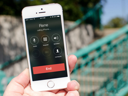 這六種接電話的習慣 嚴重損害健康 這六種接電話的習慣 嚴重損害健康