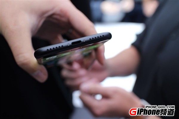 iPhone7亮黑色怎麼樣?亮黑色iPhone7多少錢?