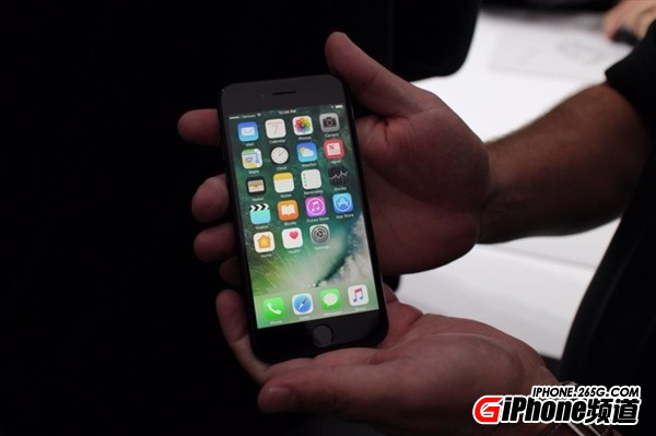 iPhone7亮黑色怎麼樣?亮黑色iPhone7多少錢?