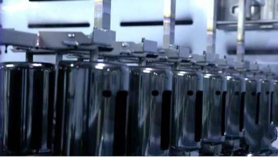 久違了 黑色iPhone 7!這次不掉漆了吧