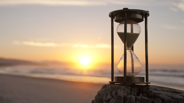 1466998704920137.jpg hour-glass600.jpg