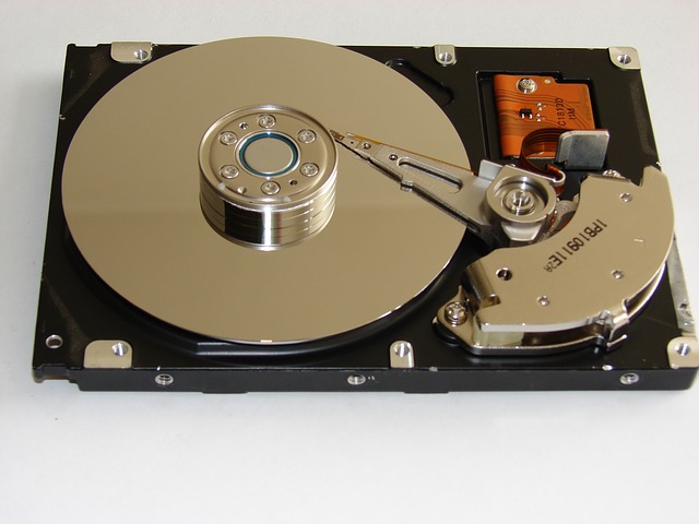 1436945827780655.jpg hard-disk-drive-838665_640.jpg