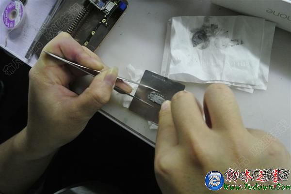 太牛了!把iPhone 6 Plus從16G手動升級到128G