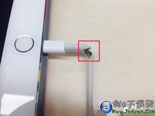 蘋果數據線開裂怎麼辦?三種蘋果數據線開裂解決辦法