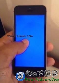 果粉郁悶:iPhone 5S、6、6 Plus瘋狂藍屏