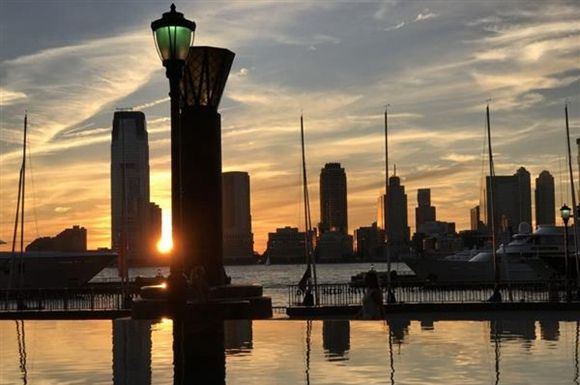 低光下蘋果iPhone7 Plus長焦鏡頭為何無法工作?