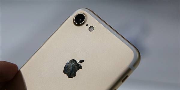 iPhone7土豪金好看嗎？蘋果7土豪金真機高清圖賞