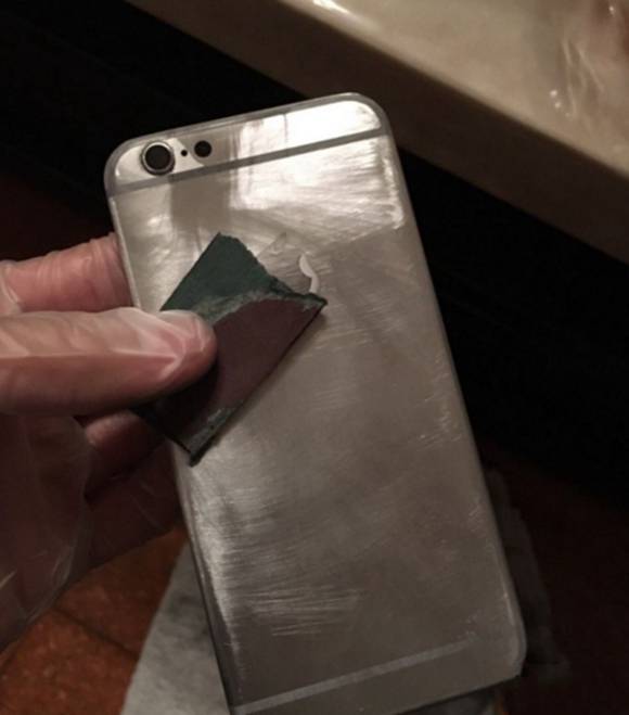 iphone6s後殼氧化變蕾絲怎麼辦?這解決方案蘋果官方都服了