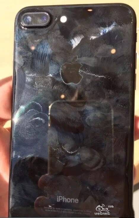 亮黑色iPhone7不戴套裸奔之後 辣瞎眼睛!