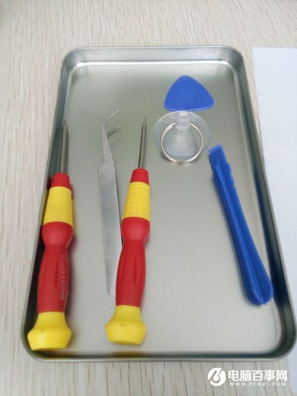 iPhone技巧:給iPhone揚聲器口安裝個性彩燈