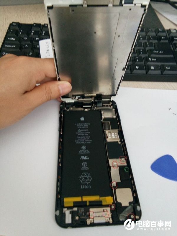 iPhone技巧:給iPhone揚聲器口安裝個性彩燈