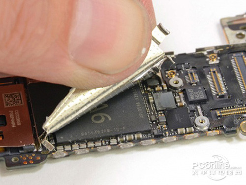 iPhone 7進行多任務處理,用全息投影