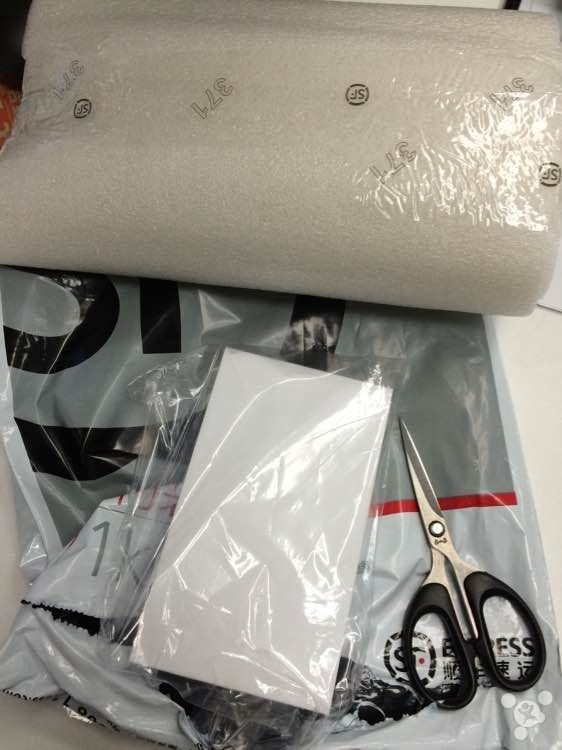 官翻iPhone5s開箱圖賞