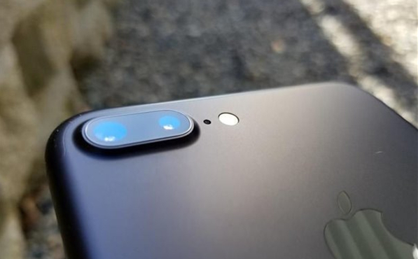 iPhone7 Plus比三星Galaxy S8好在哪裡? iPhone7 Plus比三星Galaxy S8好在哪裡?